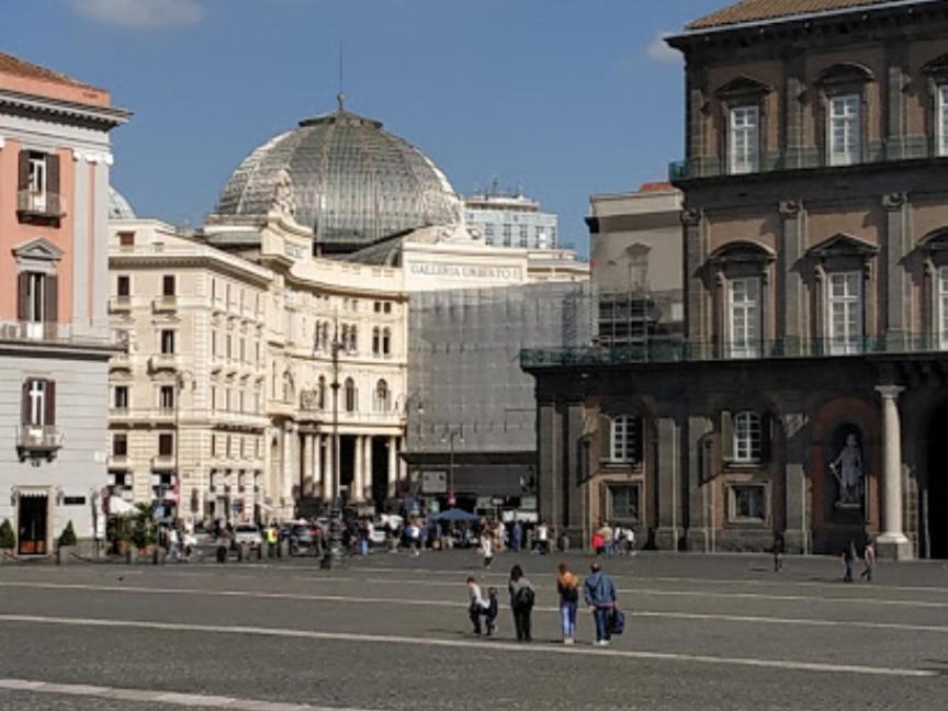 Il Salotto Di Chiaia Affittacamere *